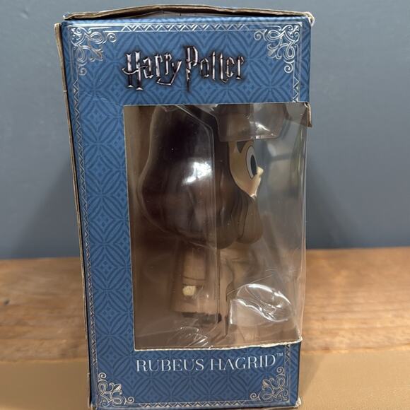 Harry Potter Vynl Collectible Figures Rubeus Hagrid & Harry Potter vinyl Funko - Picture 7 of 8